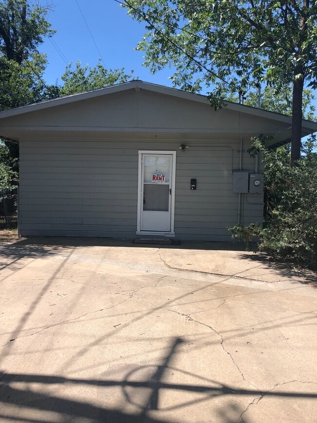property at 3701 Fountain Terrace