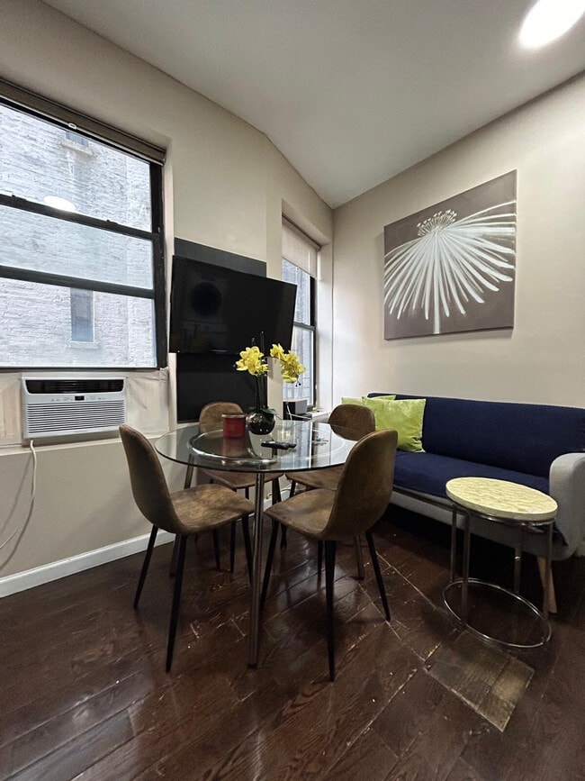 property at 5 W 101st St