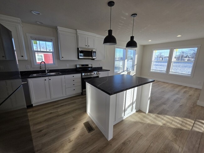 175 N Michigan Ave in Coldwater, MI - Building Photo - Building Photo