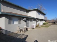 51 Dean Way in Folsom, CA - Foto de edificio - Building Photo