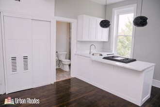 3559 N Ashland Ave, Unit J02W in Chicago, IL - Foto de edificio - Building Photo