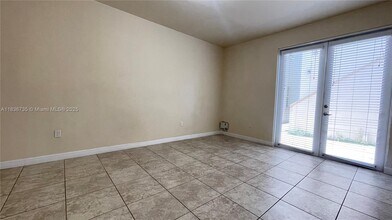 17090 SW 95th Terrace in Miami, FL - Building Photo - Building Photo