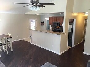 770 Lovers Leap Rd in Alta, CA - Foto de edificio - Building Photo