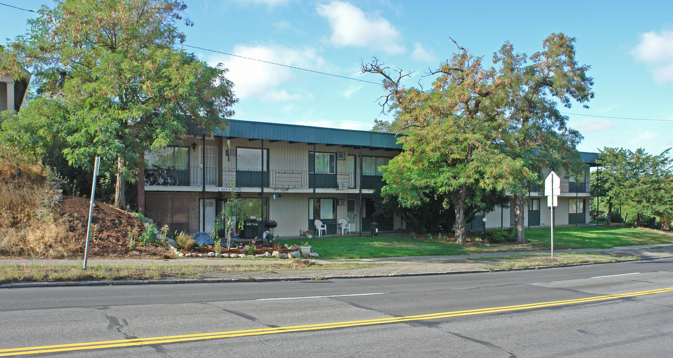 River Ridge Apartments in Spokane, WA - Building Photo