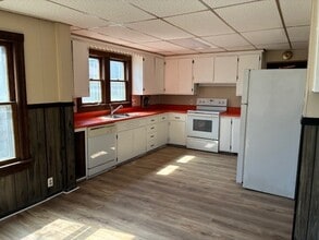 708 S 1st St in Dekalb, IL - Building Photo - Building Photo