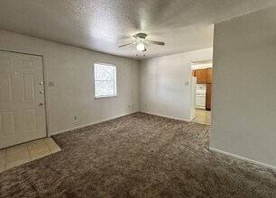 305 Northern Dove Ln, Unit C in Copperas Cove, TX - Building Photo - Building Photo