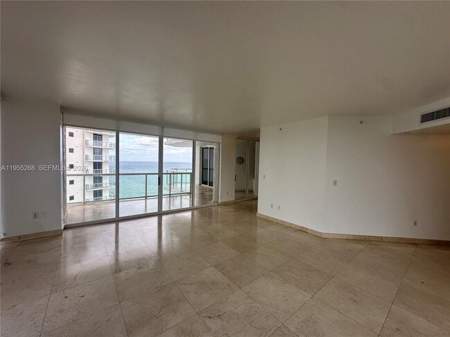18671 Collins Ave in Sunny Isles Beach, FL - Building Photo - Building Photo