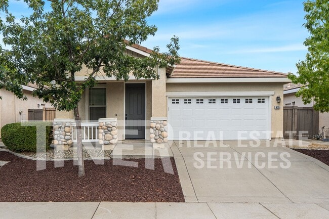 property at 1839 Dawnelle Way