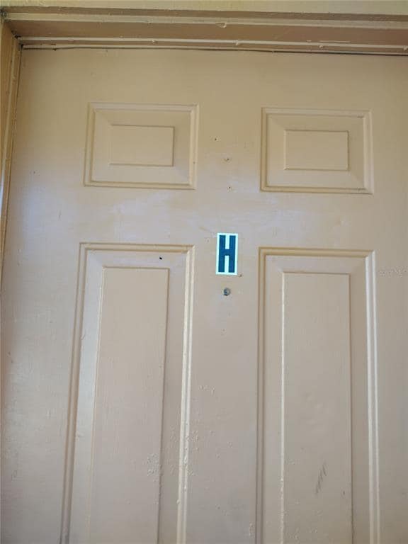 2192 Knox McRae Dr in Titusville, FL - Foto de edificio - Building Photo