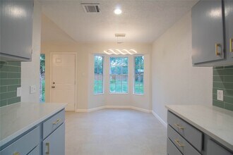 13111 Campos Dr in Houston, TX - Building Photo - Building Photo