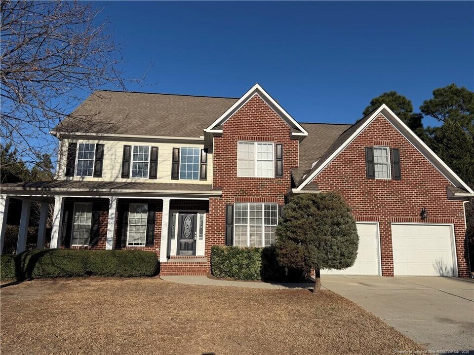 3200 King James Ln in Fayetteville, NC - Foto de edificio