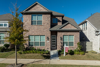 The Station in Sachse, TX - Foto de edificio - Building Photo