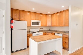 54 Chestnut St in Weehawken, NJ - Building Photo - Building Photo