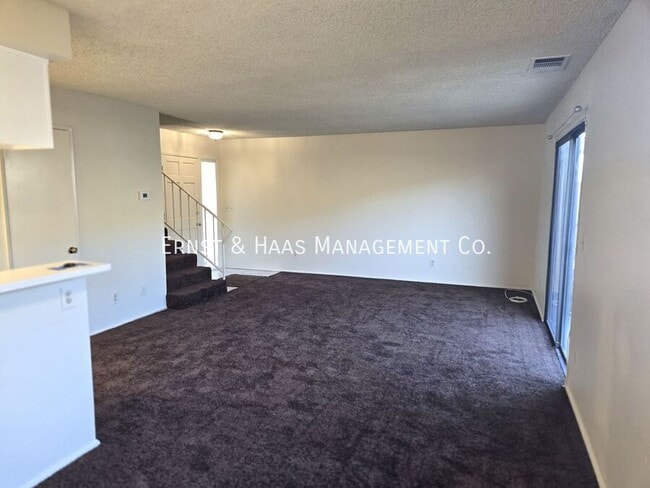 9118 Cedar St in Bellflower, CA - Building Photo - Building Photo