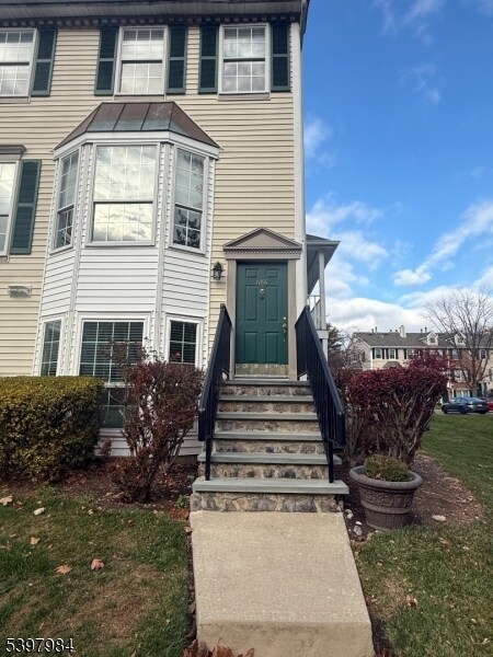 686 Plum Terrace in Mahwah, NJ - Building Photo - Building Photo