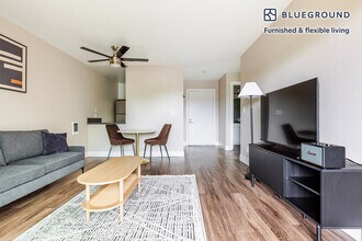 644 Edgewater Blvd-Unit -FL1-ID2052 in Foster City, CA - Building Photo - Building Photo