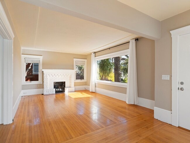 property at 1020 Elsinore Ave
