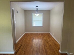 1142 Bluegrass Dr in St. Louis, MO - Building Photo - Building Photo