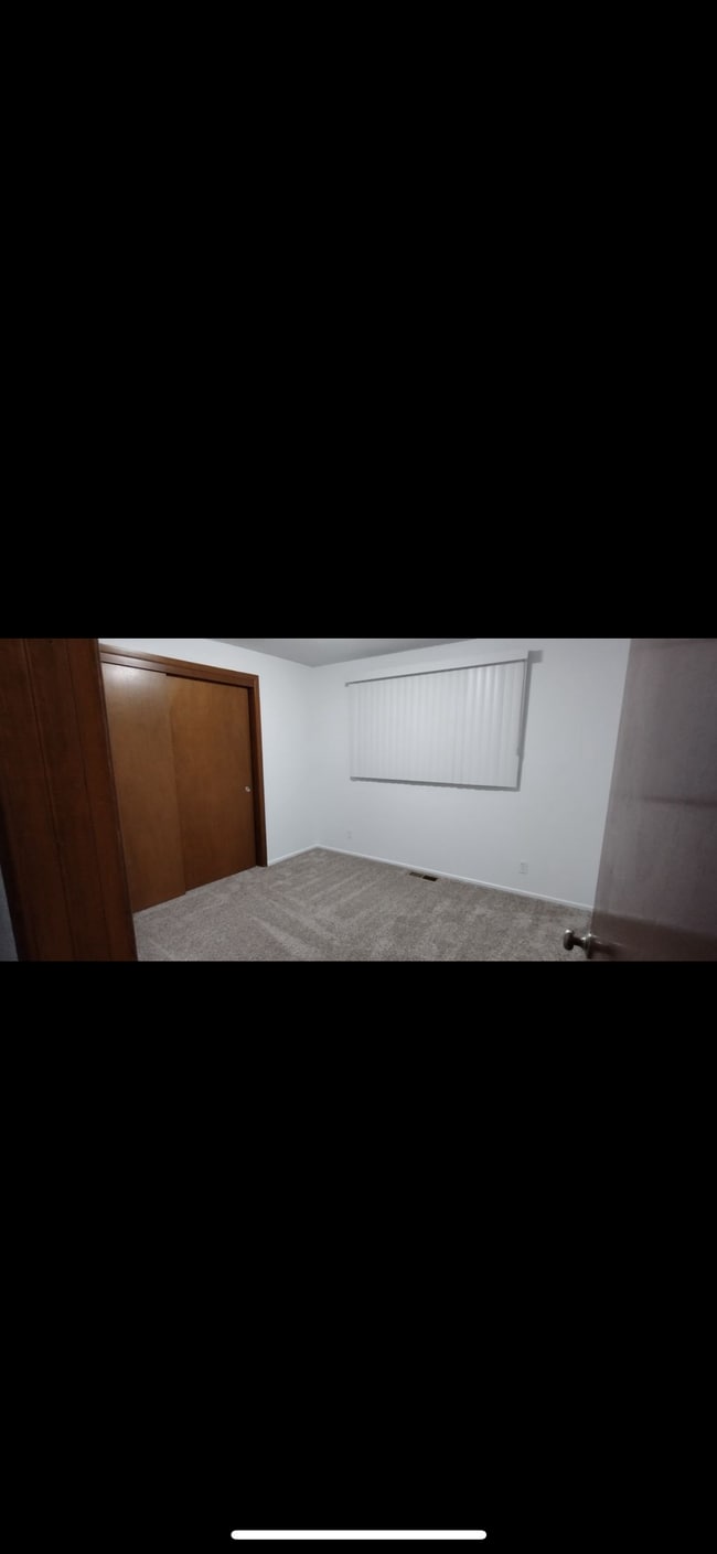 1980 Broadway St NE in Salem, OR - Foto de edificio - Building Photo