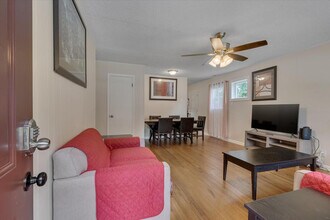 210 Parthenia Dr in Durham, NC - Building Photo - Building Photo