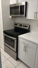 7407 SW 152nd Ave in Miami, FL - Building Photo - Building Photo