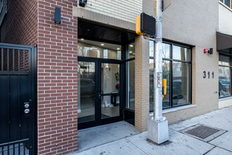 315 Westside Ave in Jersey City, NJ - Building Photo - Building Photo