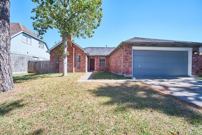 property at 7811 Londres Dr