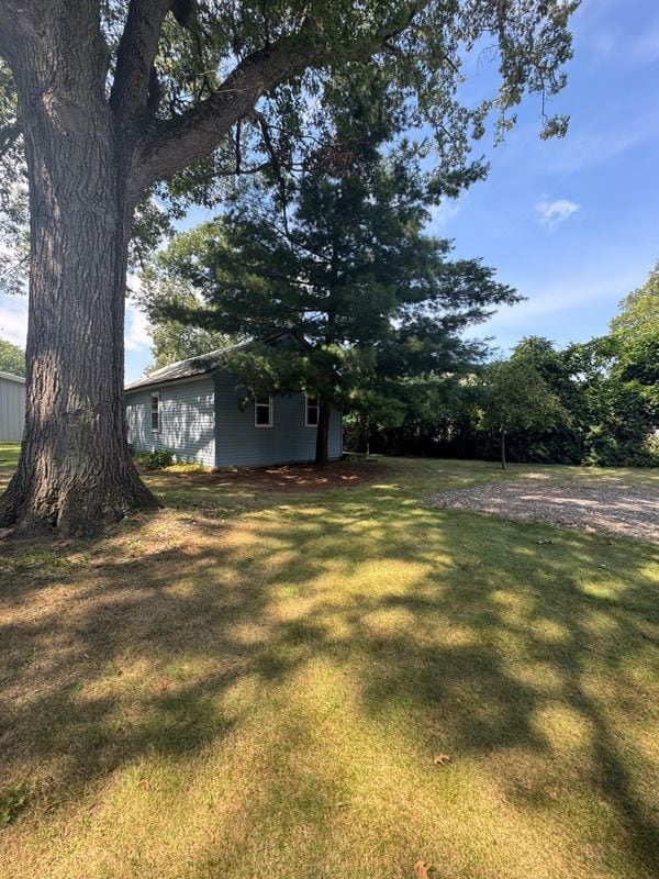 property at 13176 Wilton Ave