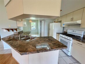 10201 36th St N in Clearwater, FL - Building Photo - Building Photo