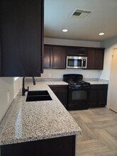 5518 Rustling Gates Ln in Katy, TX - Building Photo - Building Photo