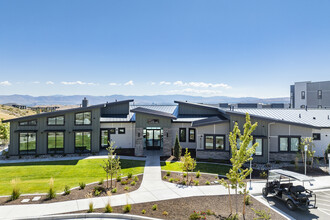 The Overlook at Keystone Canyon in Reno, NV - Building Photo - Building Photo