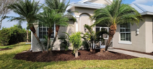 1135 Southlakes Way SW in Vero Beach, FL - Building Photo - Building Photo