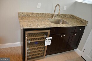 316 Division Ave NE in Washington, DC - Building Photo