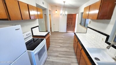 5532 Keystone Dr S in Jacksonville, FL - Building Photo - Building Photo