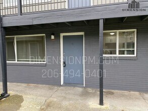 Bridgewood Estates in Lakewood, WA - Building Photo - Interior Photo