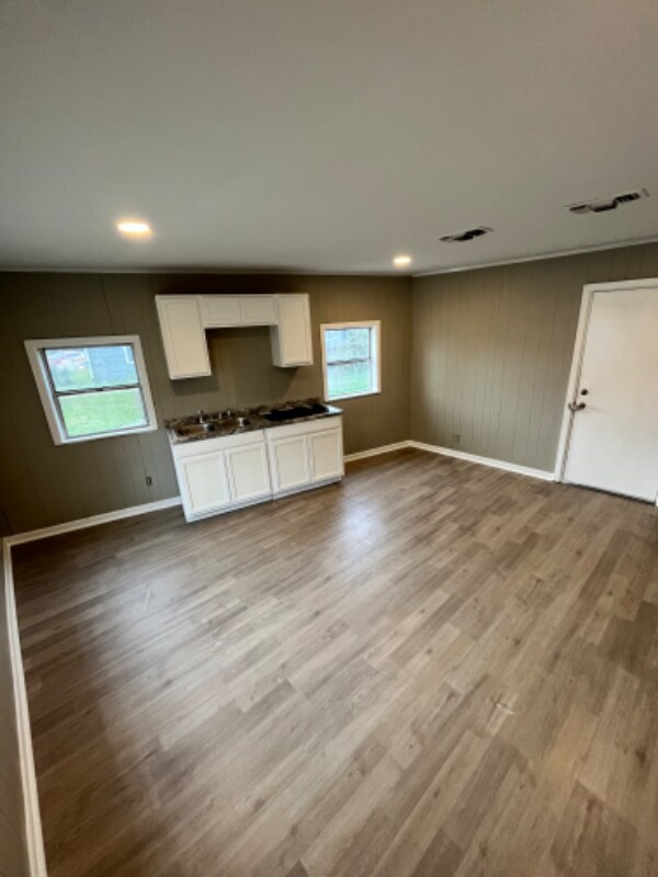 2430 McKee Dr in Orange, TX - Building Photo - Building Photo