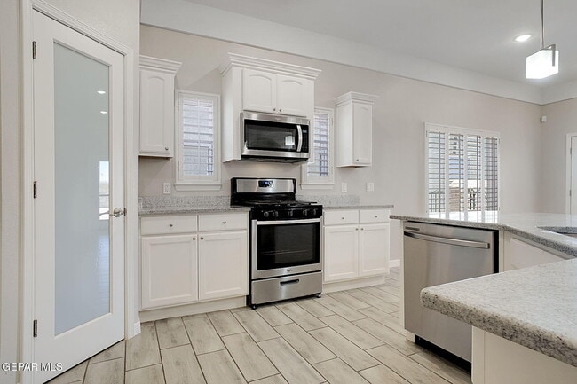 14944 John McNeely Ave in El Paso, TX - Building Photo - Building Photo