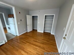 4 Kingsley Terrace in Lynn, MA - Building Photo - Building Photo
