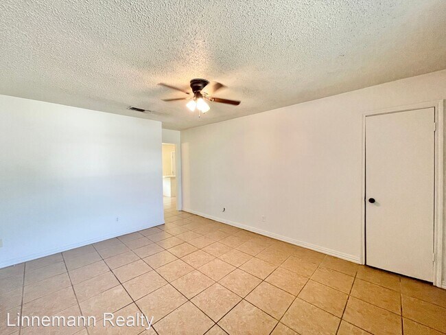 704 N 19th St photo'