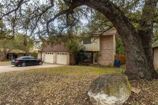 3901 Knollwood Dr in Austin, TX - Building Photo
