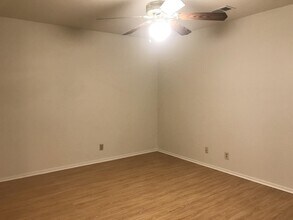 9302 Canus Dr in Austin, TX - Building Photo - Building Photo