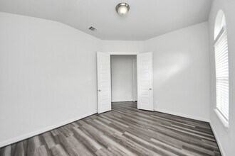 8815 Arch Rock Dr in Cypress, TX - Building Photo - Building Photo