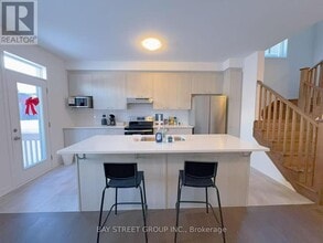 704 Mika St in Innisfil, ON - Building Photo - Building Photo