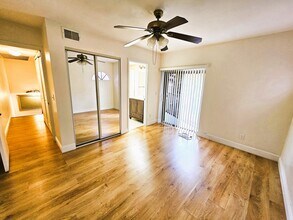 6163 Seven Springs Blvd in Greenacres, FL - Building Photo - Building Photo