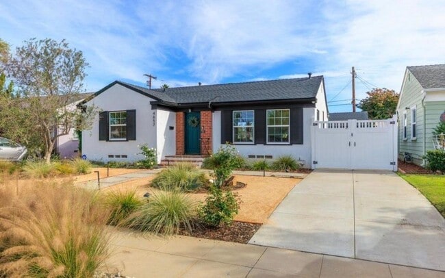 4657 Lenore Dr in San Diego, CA - Building Photo - Building Photo