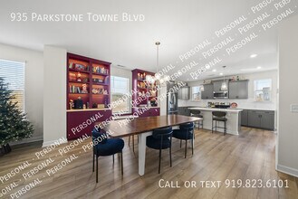 935 Parkstone Towne Blvd in Knightdale, NC - Building Photo - Building Photo