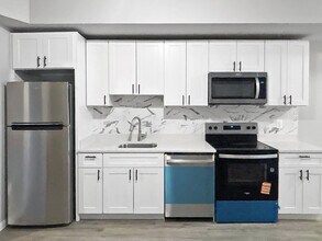 1572 Carswell St in Baltimore, MD - Building Photo - Building Photo