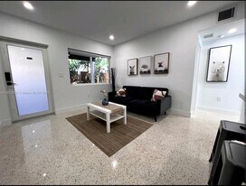 2831 SW 27th Terrace