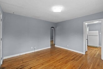 7711 Brocton Ct in St. Louis, MO - Building Photo - Building Photo