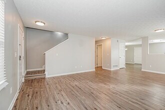 8051 Beardsley Ave in Blacklick, OH - Building Photo - Building Photo